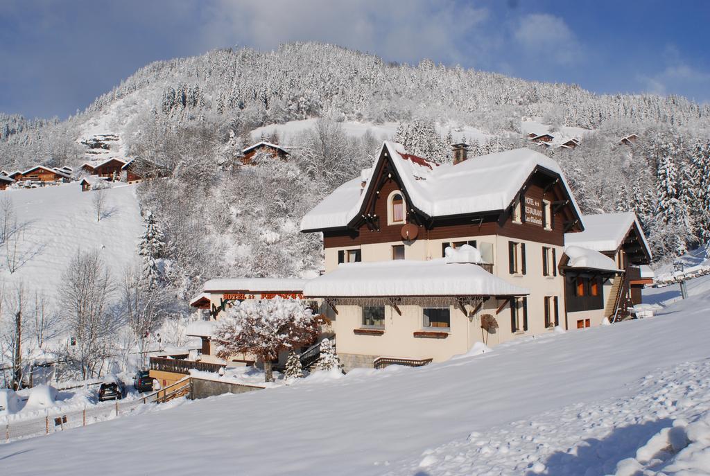 Hotel Les Glaieuls Le Grand-Bornand Exterior foto