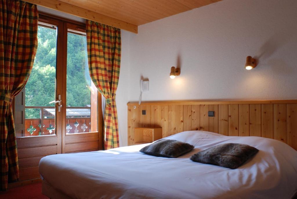 Hotel Les Glaieuls Le Grand-Bornand Zimmer foto